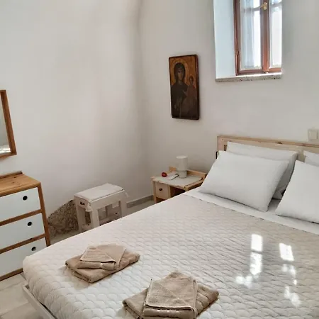 Io-aurora Seaside Apartamento Chalki Town